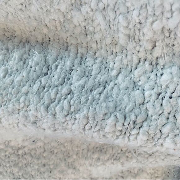 Kenneth Cole Sweater - Picture 5 of 6